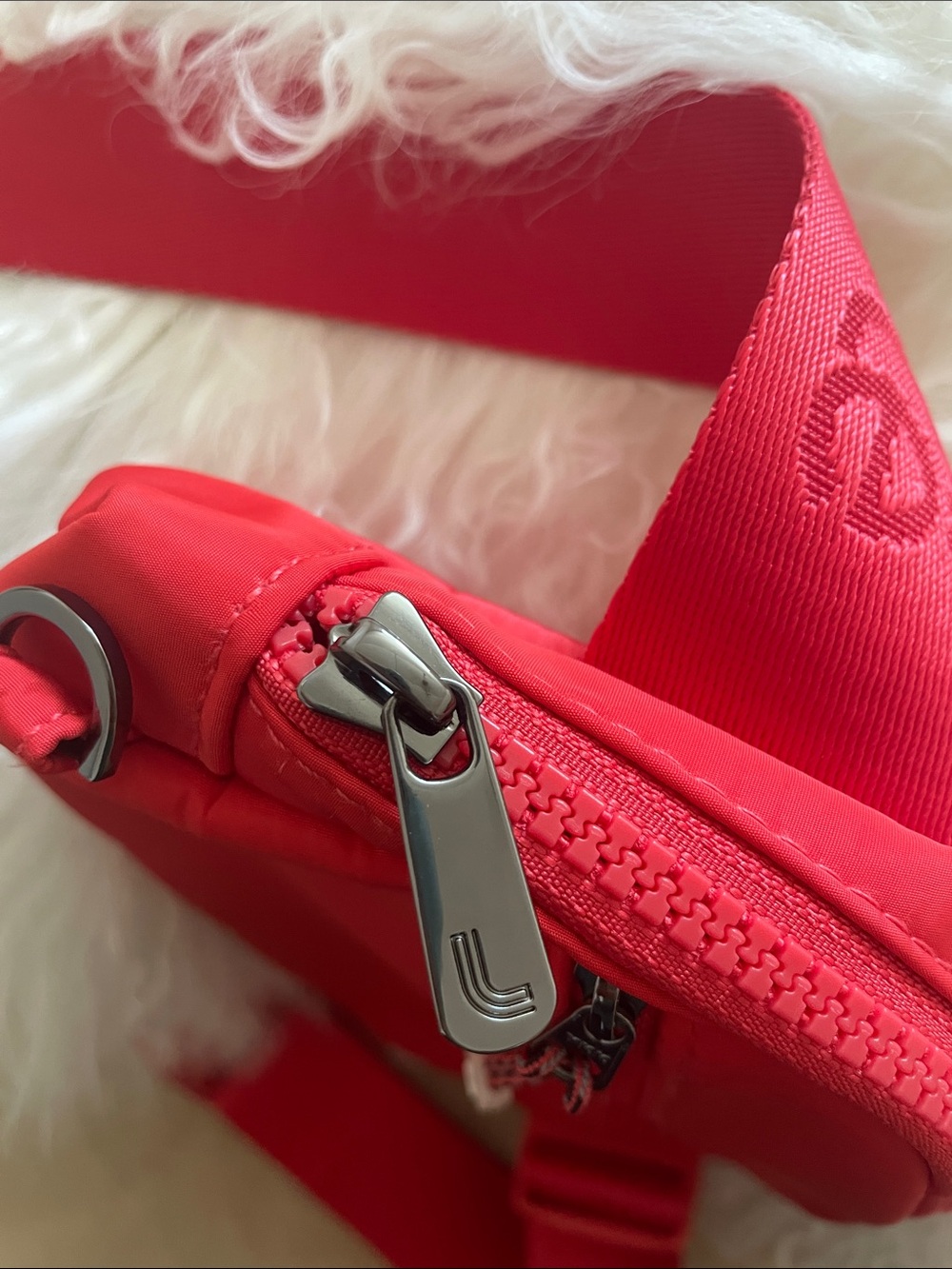 ❤️LOLE Belt Bag Crossbody - Picture 10 of 12